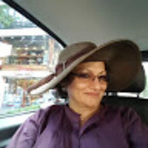 Meet your Posher, Afshan